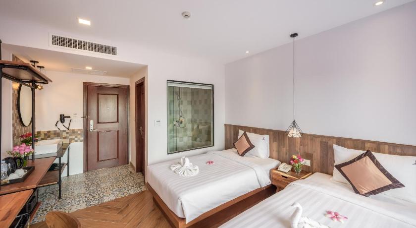 Image of Superior Twin Room 3