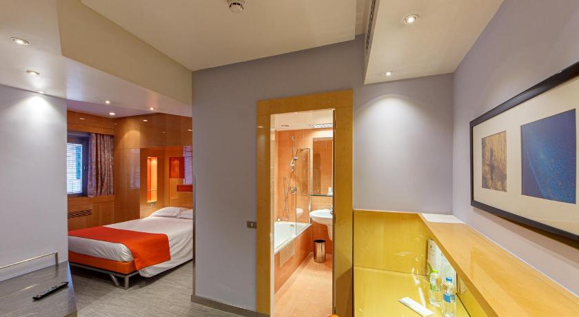 Image of Classic Double Room with Carpet or Tile Floor 0