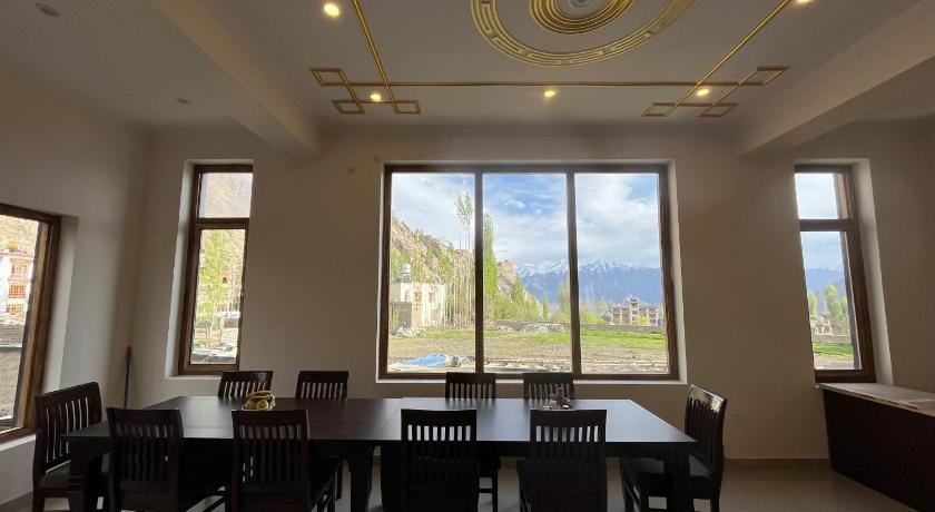 Chubi Sponbo Guest House. - image 4