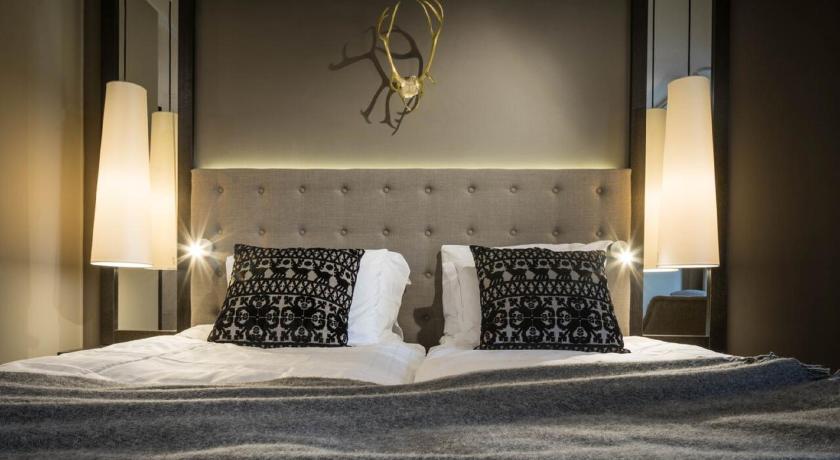 Image of Northern Comfort Queen Room 9