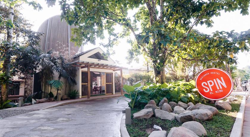 Entrance, Spin Designer Hostel - El Nido in Palawan