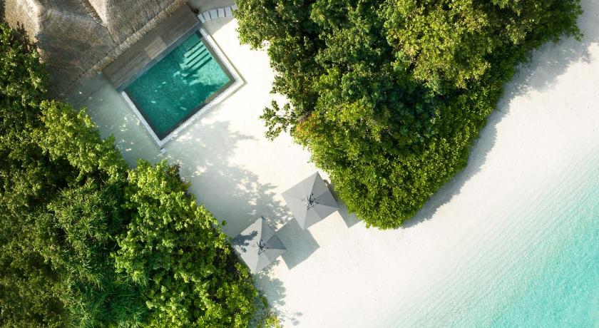 Image of Alojamiento de 2 dormitorios con piscina junto a la playa (Two Bedroom Beach Pool Residence) 8