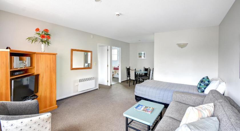 Image of One-Bedroom Apartment 6