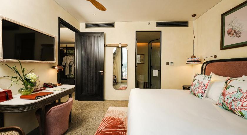 Image of Family Suite Mountain View 9