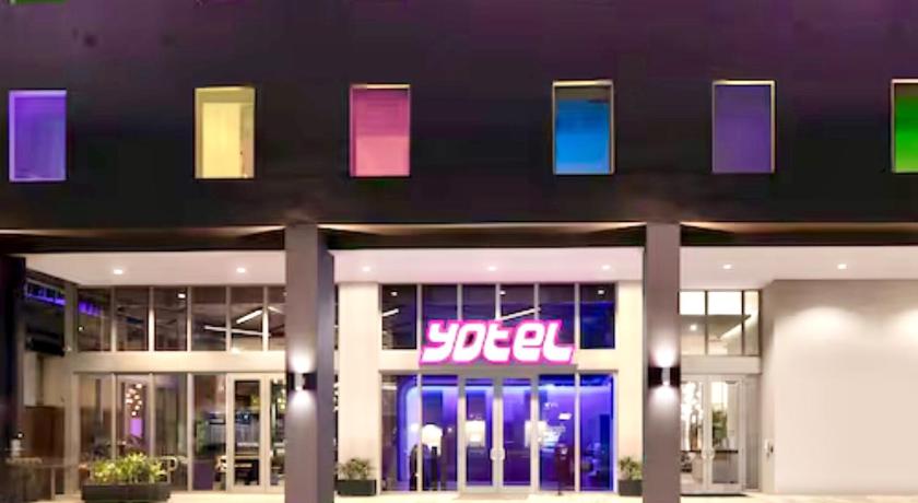 Miami (FL) Exceptional Studio with King Bed and Queen Sofa-bed 4-Star Accommodation restaurant