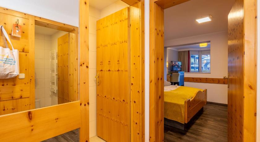 Image of Deluxe Double Room 13