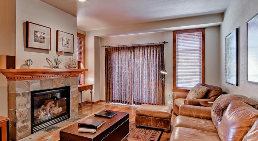 Image of Three-Bedroom Apartment 0