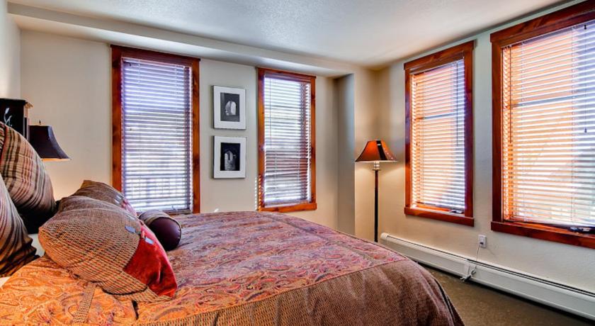 Image of Three-Bedroom Apartment 2