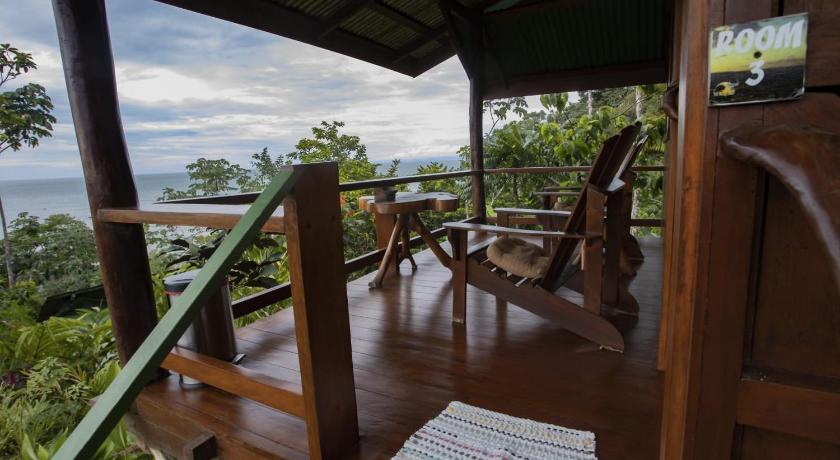 Image of Triple Wooden Cabin with Partial Sea View 15