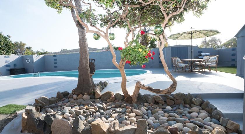 エンシニタス (CA) * - The Leucadia Beach Grotto - * An Encinitas Gem 5つ星 宿泊施設 客室