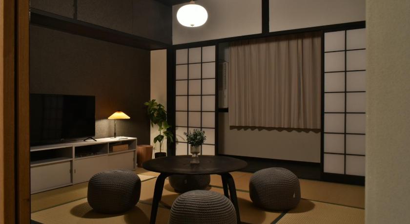 岡田ビル4階