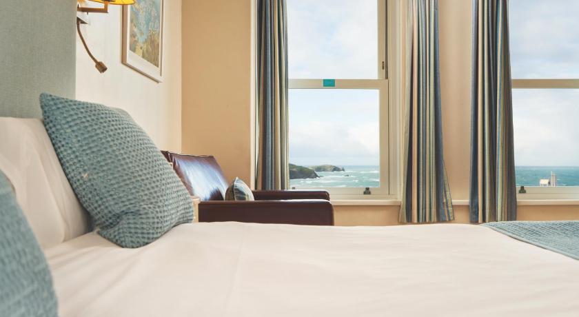 Image of Premium Family Room with Restricted Coastal View 3