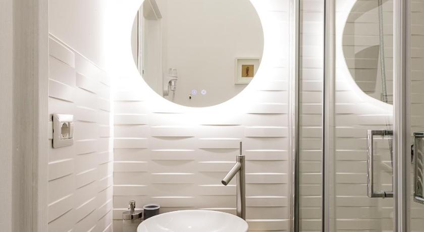 Image of Large Double Room 3