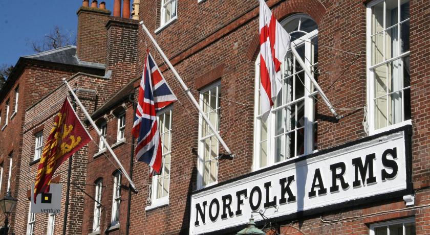 Norfolk Arms Hotel