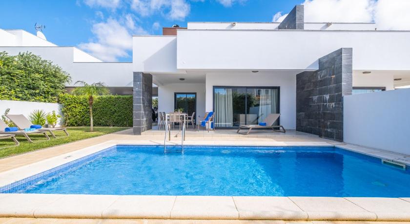 Image of Apartment with Pool View 0