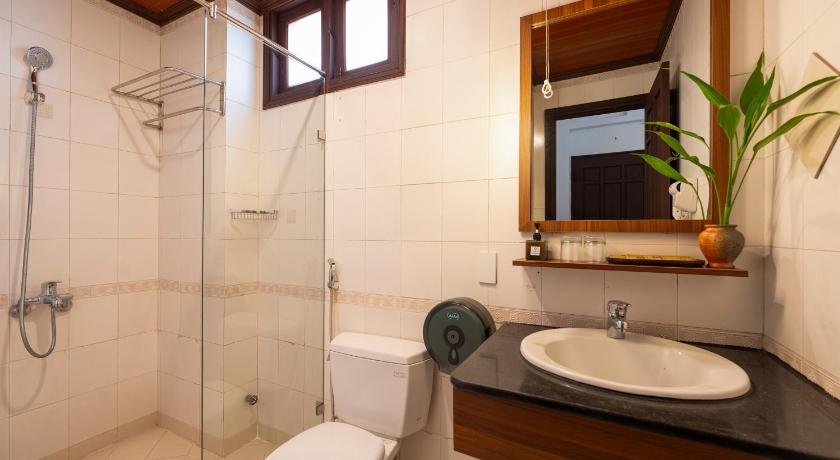 Image of Standard Small Double 2