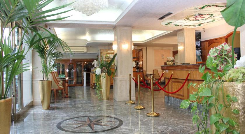 Romulus Hotel - image 6