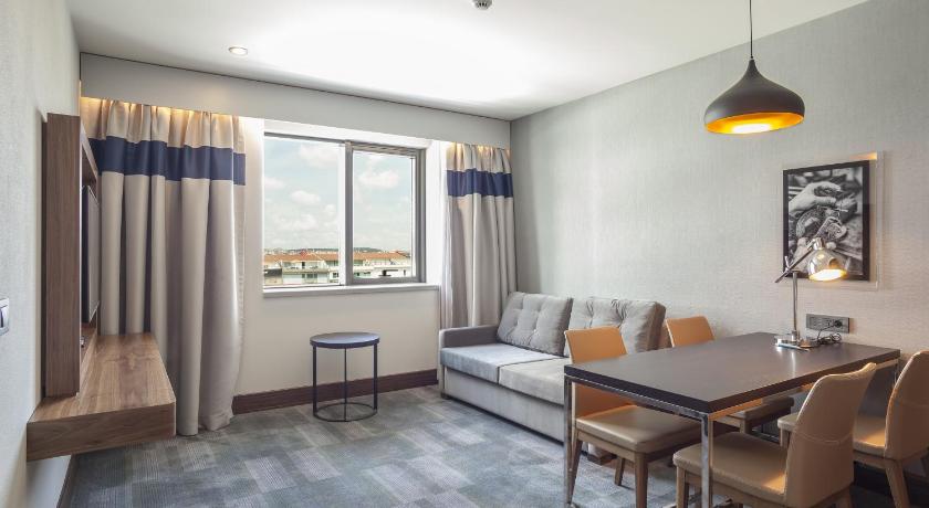 Ever Hotel Asia - image 6