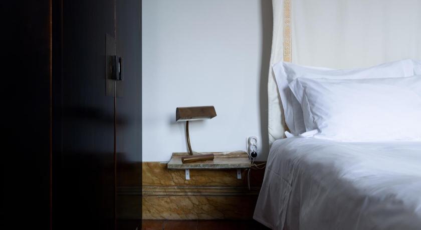 Image of Double Room with Balcony 7