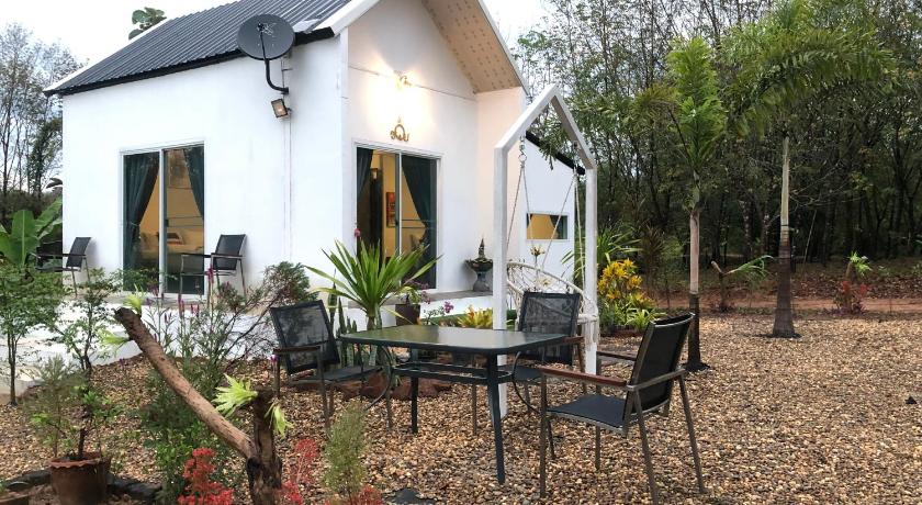 븡깐 Himfai Accommodation, Bueng Kan 4つ星 ゲストハウス レストラン