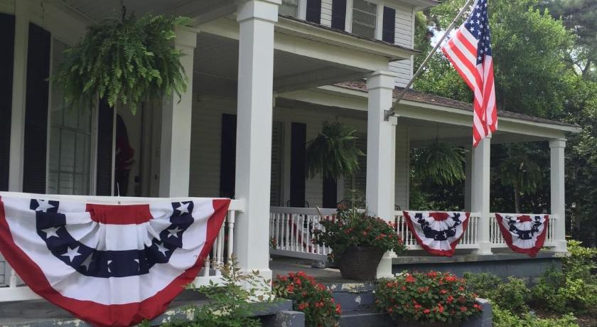 ミンデン (LA) Huffman House Bed & Breakfast 3つ星 宿泊施設 レストラン