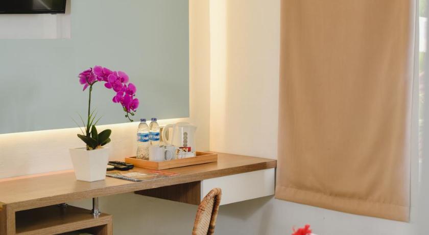 Image of Deluxe Room 8
