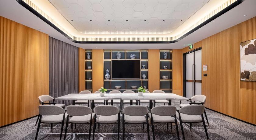 Hilton Garden Inn Beijing Temple of Heaven East Gate Station - image 13