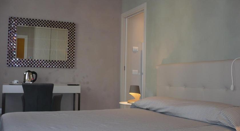 Foto Apartemen 2 Kamar Tidur di Gedung Annex (2-Bedroom Annex Building Apartment) 17