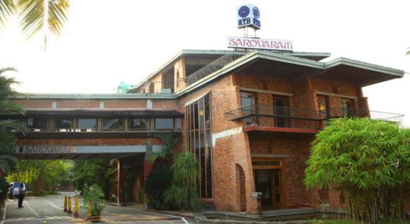 Hotel BTH Sarovaram