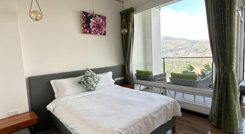 Image of Double Room with Mountain View 3