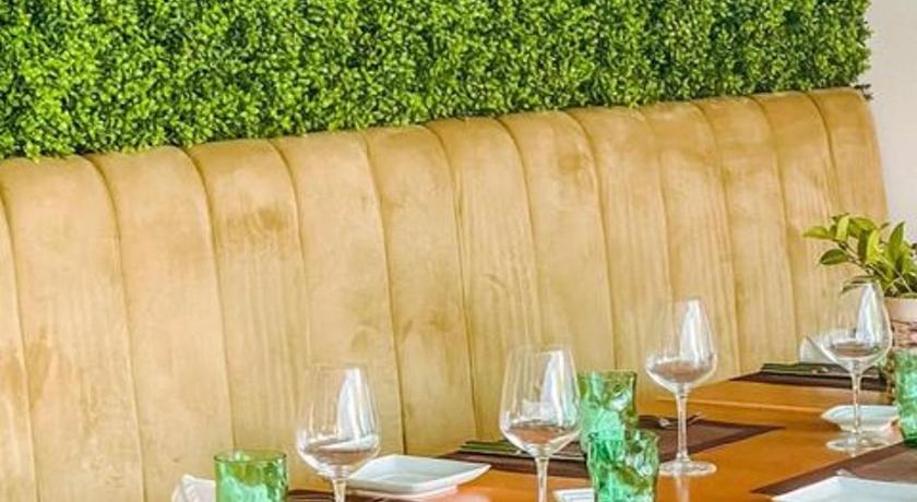 ラメゴ Douro Castelo Signature Hotel & Spa 4つ星 ホテル レストラン