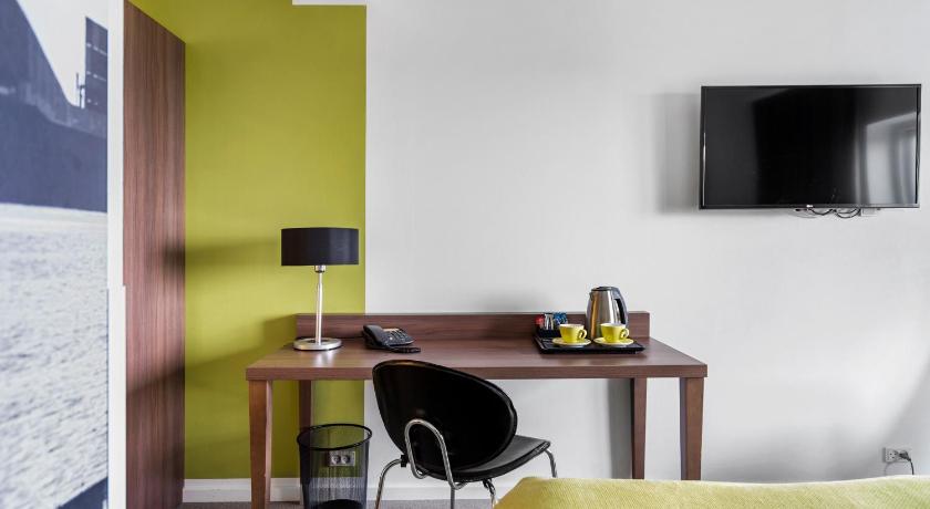 Image of Superior - 2 Single Beds, Non Smoking 1