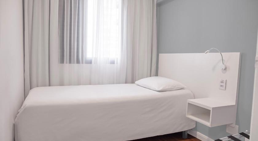 Image of Accessible Twin Room 6