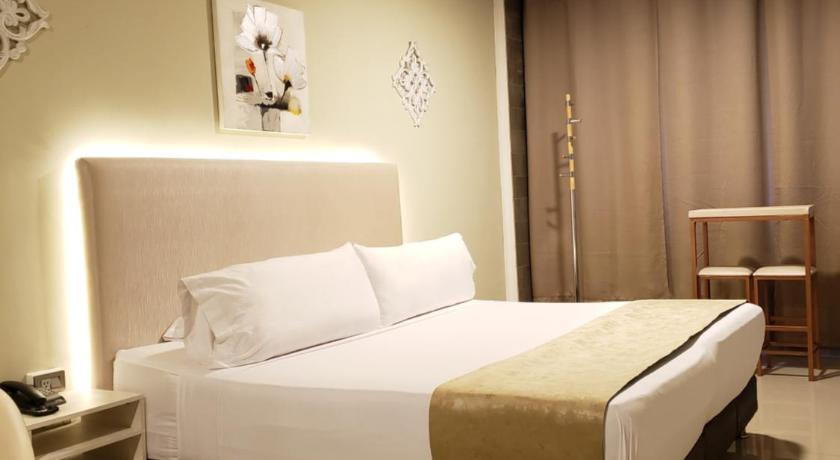Image of Deluxe Double Room 4