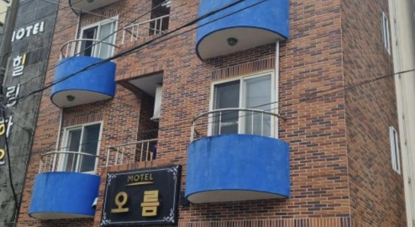 제주 오름모텔 (Oreum Motel) 호텔 수영장