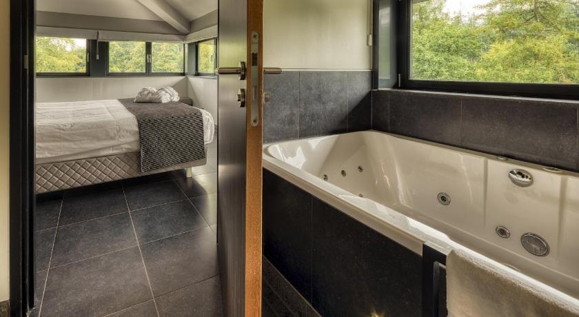 Image of Tower Suite 4