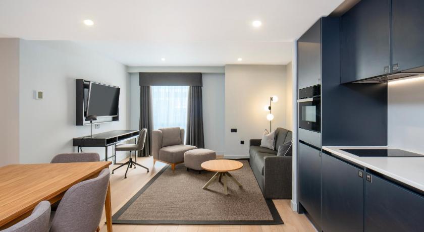 Image of 2-Bedroom Deluxe Apartment 0