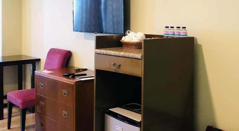 Image of Twin Room 8