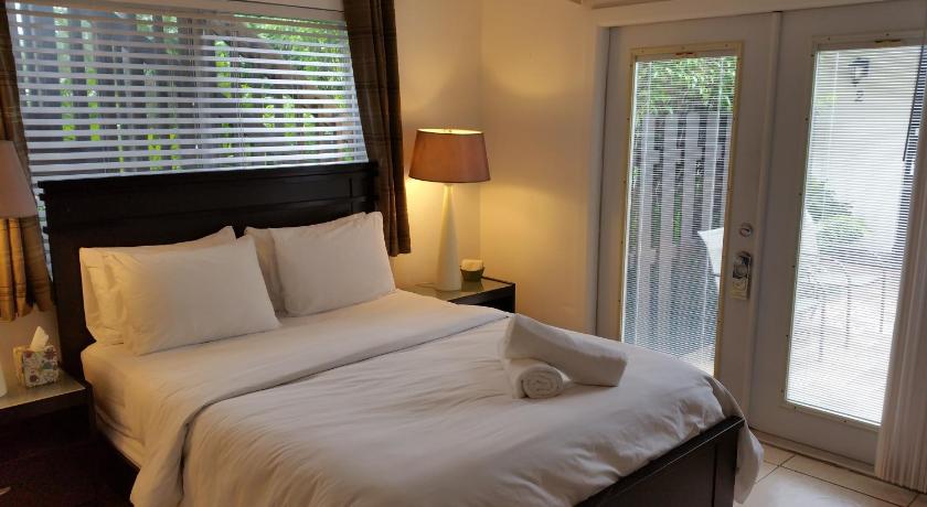 Image of Standard Queen Room 1