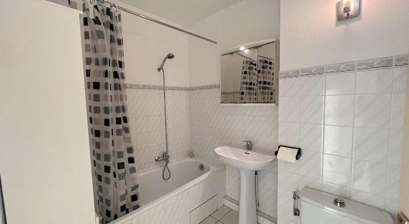 Image of Apartment (4 Adults) 14