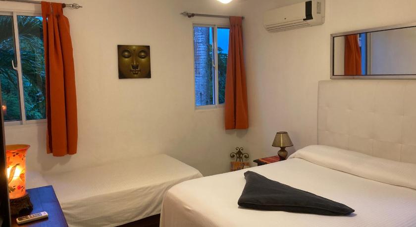 Image of One-Bedroom Apartment 14