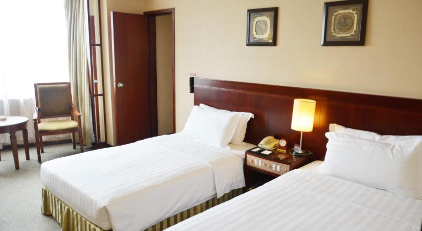 Image of Executive Suite Room 6