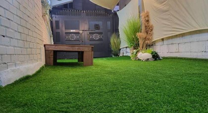 서울 New, Private, 3 rooms, Hongdae, 6 Persons 4성급 싱글룸 레스토랑