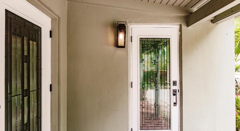 Uhost AI | Hollywood Garden 1BR Family Spot - image 22
