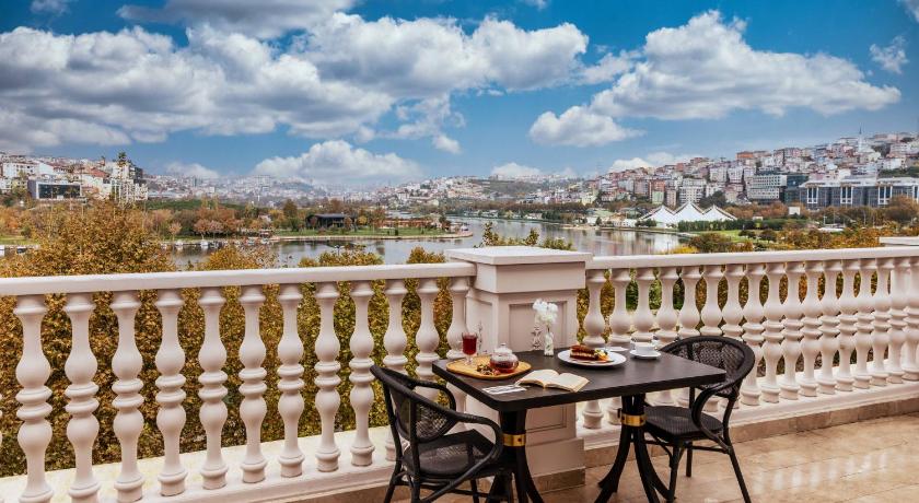 Ramada Hotel Suites Istanbul Golden Horn - main image