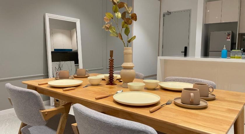 Quill Residence Premium Suite By Ares Homestay - image 2