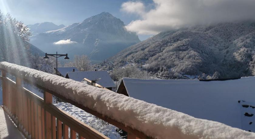 Chalet Cote Cour a 10 min de la Station