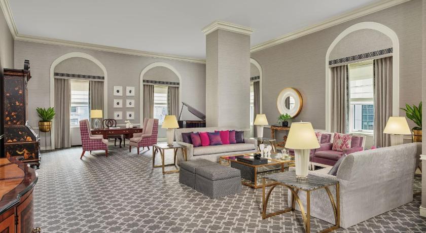 Image of Olympic Presidential Suite with One King Room and Two Bathrooms 3