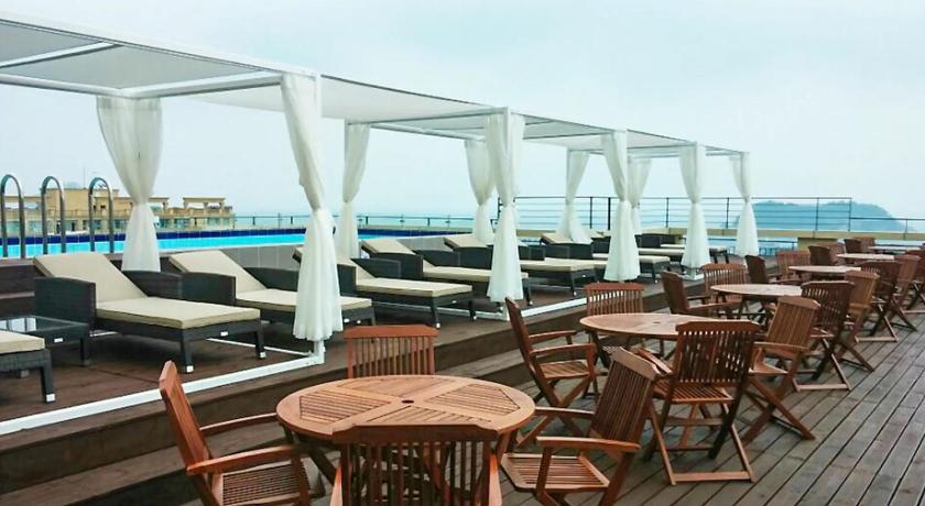 チェジュ Jeju Hotel The M 4つ星 ホテル プール