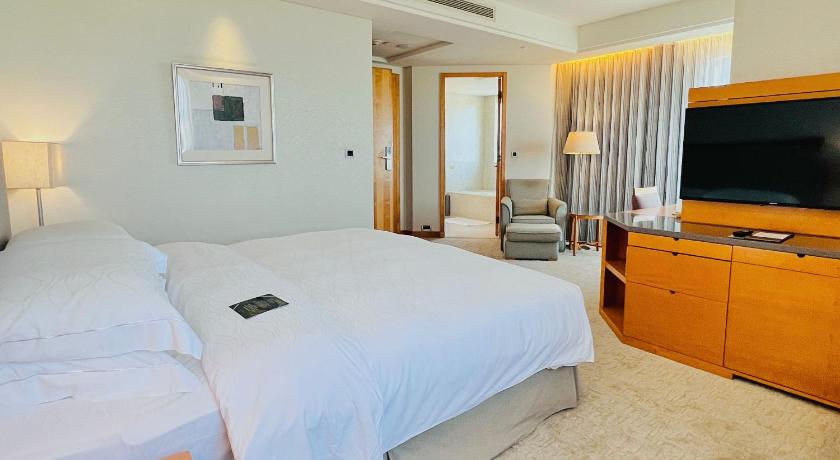 Image of Adjacent rooms (two rooms) 3